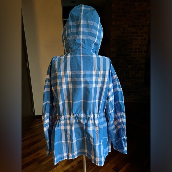 Burberry Emily Nova Check lightweight Jacket, NEW - Picture 9 of 16